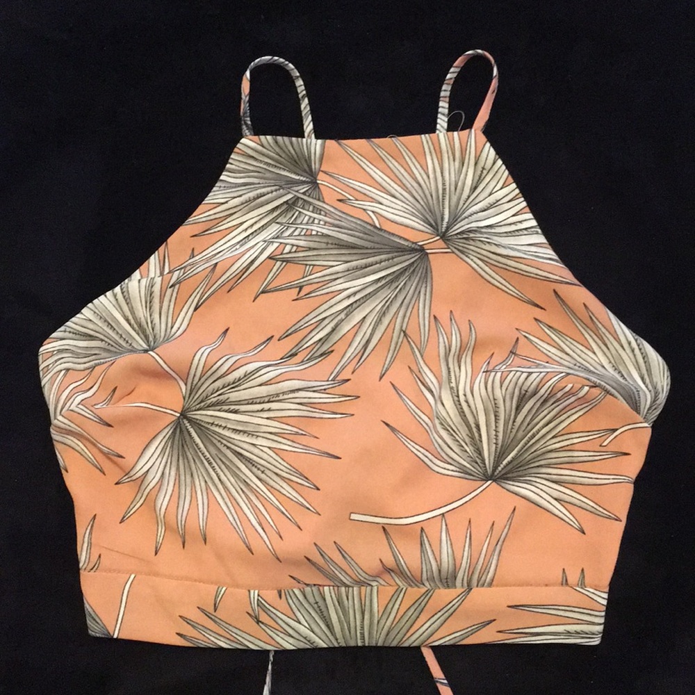 self-tie halter crop top✨